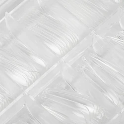 Číre tipy na nechty stiletto bez lepiacej plochy