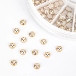 Karusel s 3D ozdobami Gold Jewel