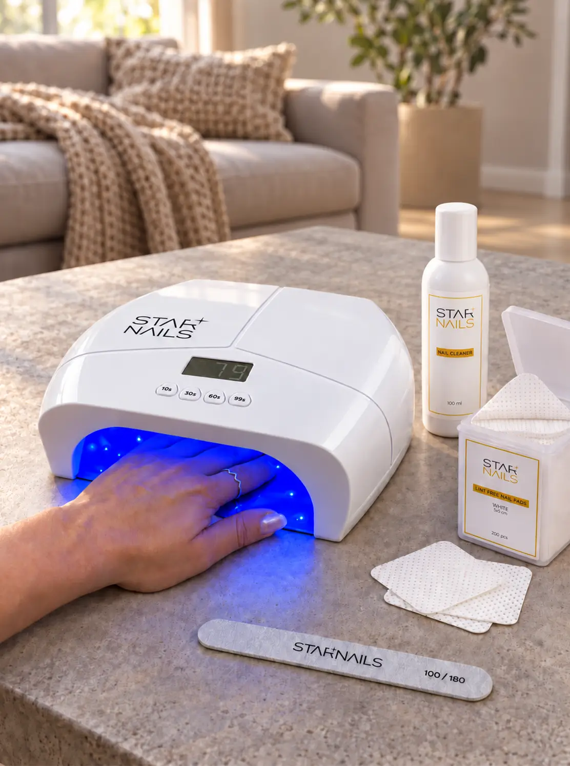 Profesionální UV/LED lampa na nechty Nail Lamp S13 s výkonom 298 W v elegantnom bielom prevedení