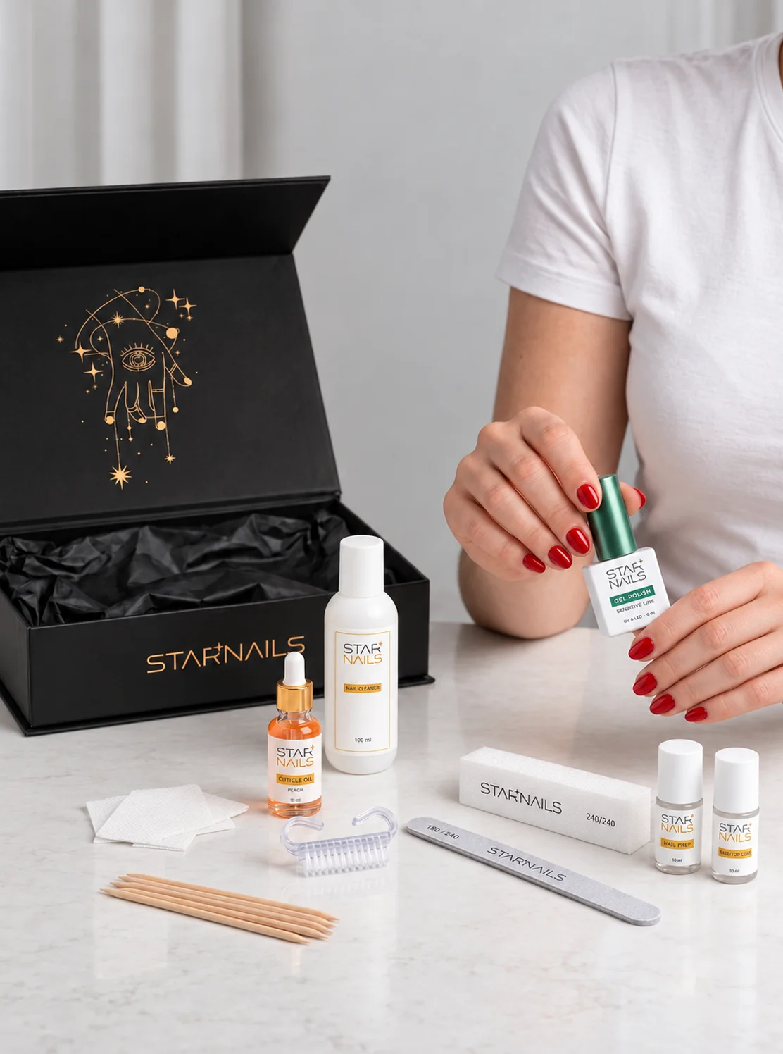 Elite Start Set Starnails SYSTEM – sada pre gél lakovú modeláž s červeným gél lakom Zingis a ružovou kamuflážnou bázou Spiced Latte